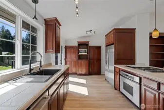 Nice stainless appliances with brand new dishwasher