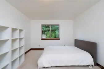 bedroom #1