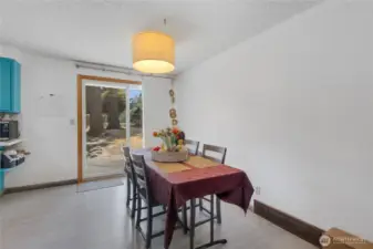 Nice sized dining room/eat in kitchen