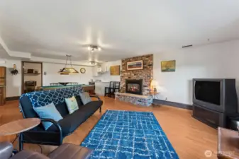Gas fireplace, (Rec Room)