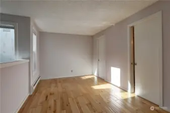 Large Loft with 2 closets