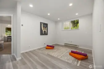 Flex room