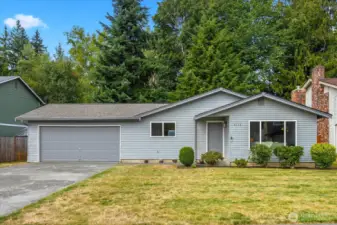 Welcome Home! This sweet & centrally located Marysville home is ready for its new owner!