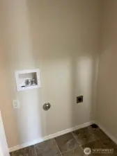 332 washer/dryer hookup