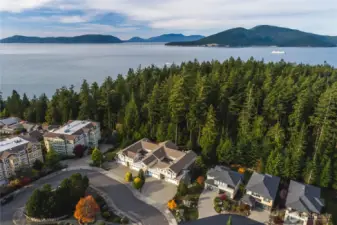 Walking Distance to Washington Park/Sunset Beach