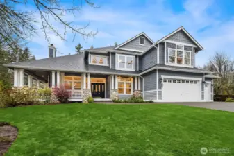 Brand new roof and exterior paint.