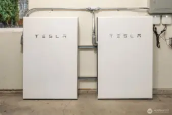 Tesla Power Wall has you covered. No need for a generator.