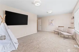 Another look to this wonderful flex space