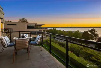 Enjoy Sunset Dinners on the Deck