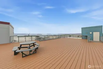 Roof top deck