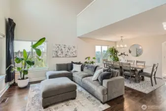 front living and dining room