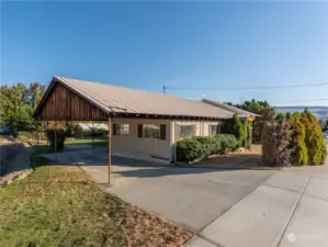 Carport on each side