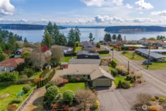 Corner lot with room for an RV and a Boat parking to the left