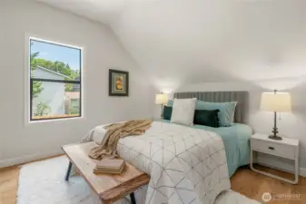 upstairs bedroom #2