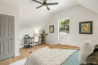upstairs bedroom #2