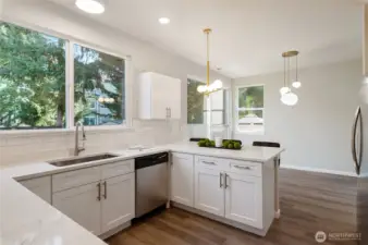 Beautiful windows shows off the gorgeous kitchen.