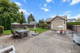 Detached garage. Could be gaming center, storage, shop, or....?