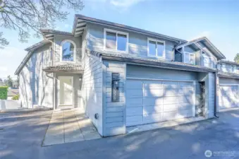 Water’s Edge Condominiums End Unit with Private 2-Car Garage.