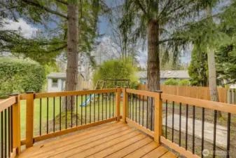 deck of reading nook/family room
