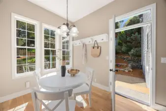 Kitchen dining area