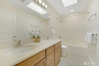 Full hallway bath on second floor.