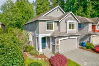 Murray Franklin-Built Gem in Monticello Estates