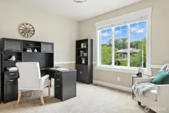 Office/den/spare bed-no closet