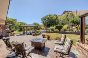Lots of space for entertaining
