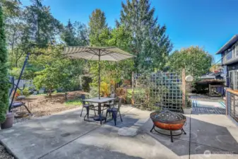 Gather on the patio and around the fire pit for memorable nights.