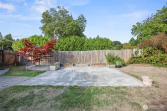 The open space to the side of the home has provided privacy and expanded green views.