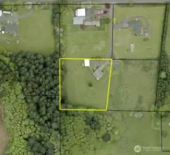 Nice 4-parcel subdivision, each parcel is 2 acres.