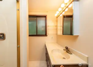 Primary - 3/4 Bathroom