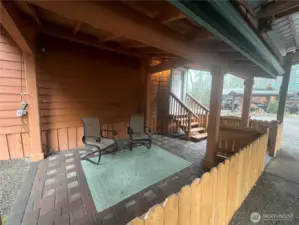 COVERED PATIO WITH PAVERS