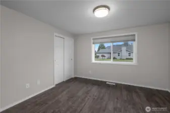 2nd bedroom
