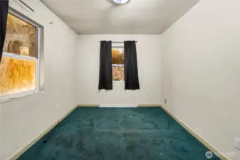 Guest bedroom - main floor