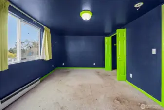 2nd floor guest bedroom