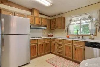 Plenty of cabinetry space for all your kitchen storage needs.
