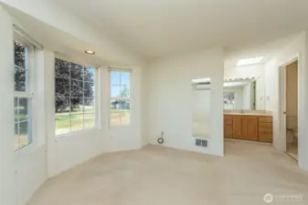Greenbelt-oriented Primary Bedroom, Bay Window, Ensuite Bathroom, Walk-in Closet