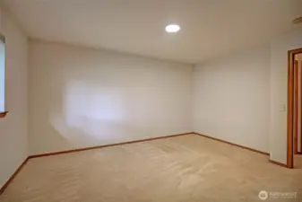 2nd Guest Bedroom~