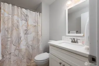 Primary/ Master Bath