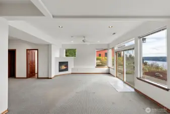 Another look at the open space, would be great for rec room or excerise room.