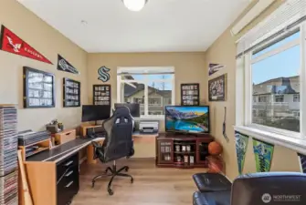 The additional 2 bedrooms provide           flexible bedroom, office or TV room options.