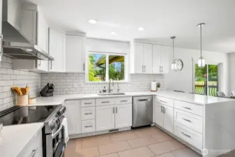 Beautiful spacious kitchen
