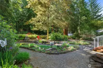 Pond with goldfish - year round pond that keeps you entertained!