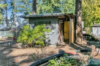 Outdoor bathroom or washroom