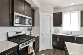 Photo rendering is representational. Actual home is under construction and finishes, elevation, and paint colors may vary. See site agent for details.