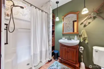 3/4 bath on main level