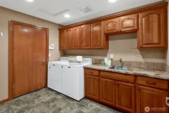 Laundry/ mudroom
