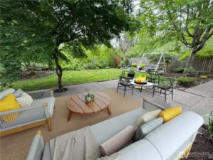 Enjoy a beautiful, private, fenced yard.  Swing conveys.