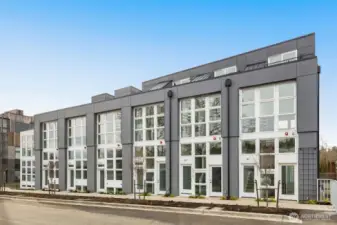 Work/Live Unit with 2 front doors for separation.